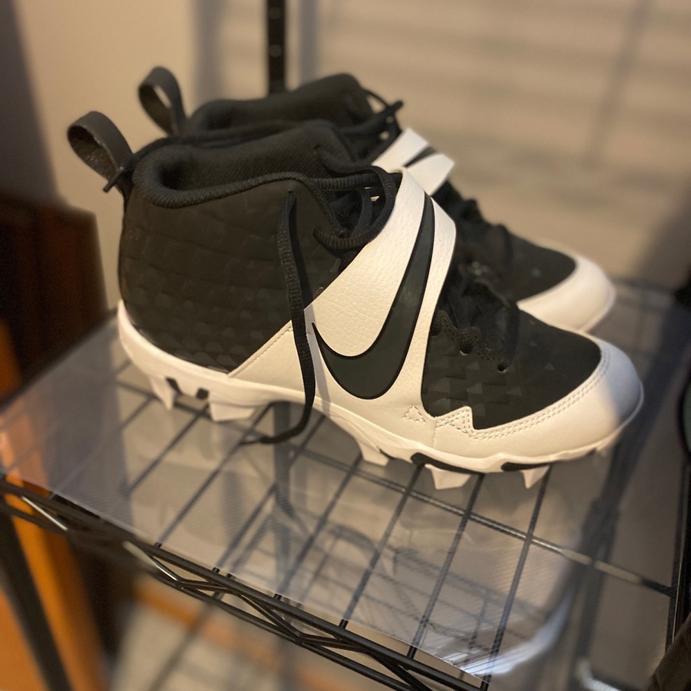 Nike Trout Cleats NWOT